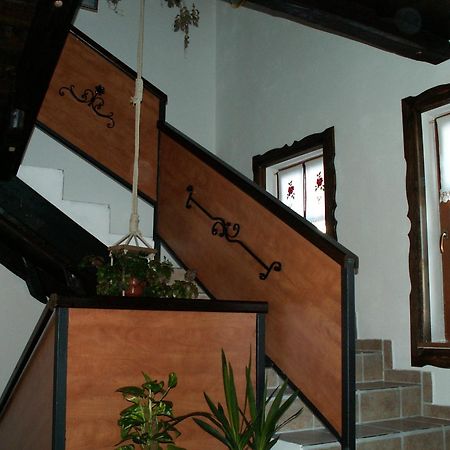 Apartmens And Rooms Sostar Церкно Екстер'єр фото