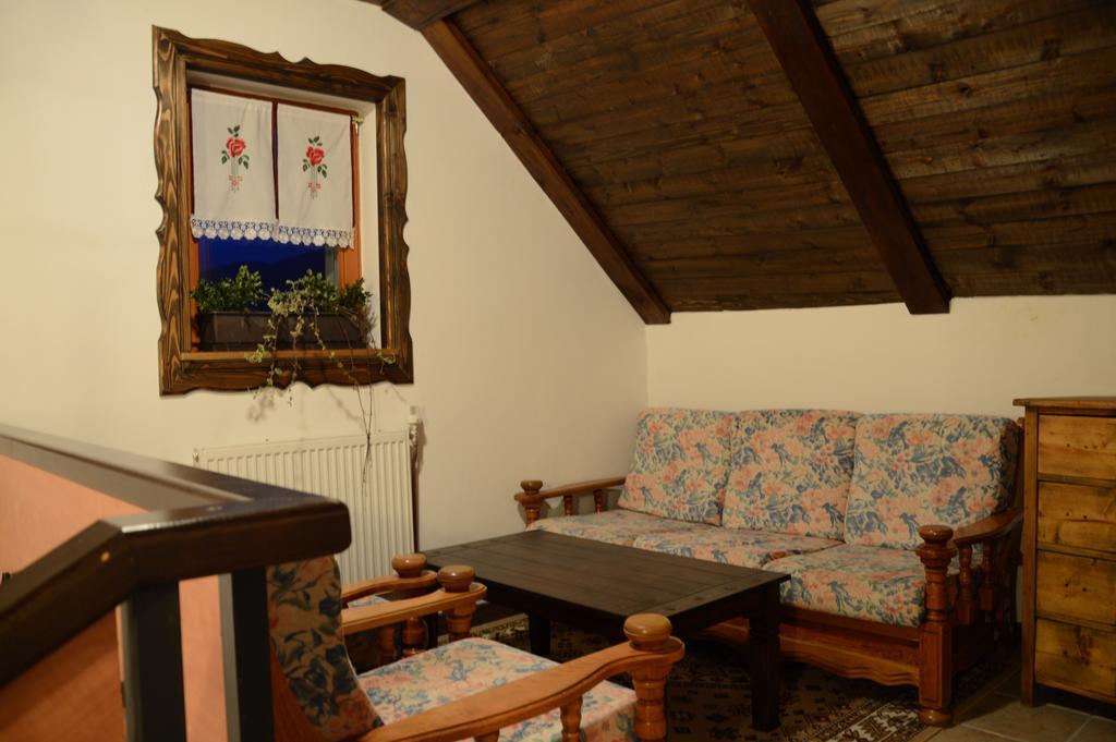 Apartmens And Rooms Sostar Церкно Екстер'єр фото